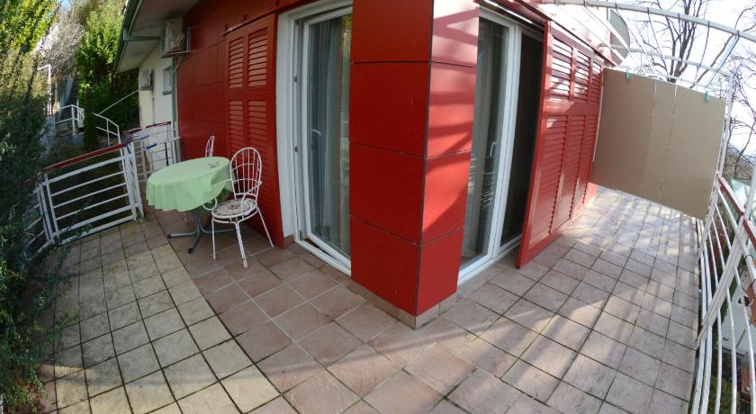 Apartments and Rooms Trsje photo