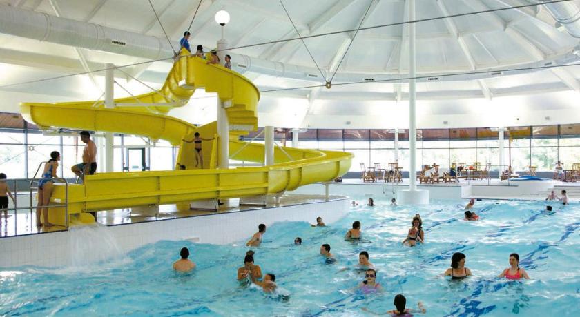 Macdonald Woodland Lodges at Macdonald Aviemore Resort photo