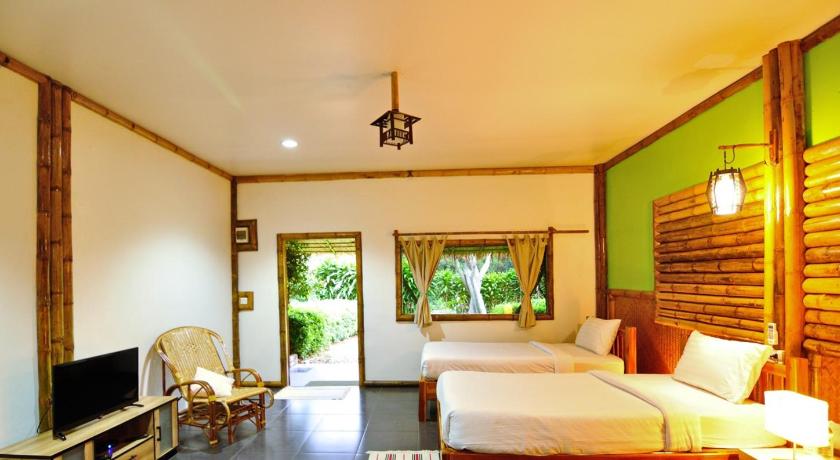 Kanchanaburi Mek Kiri Riverkwai Resort 2-Star Hotel pool