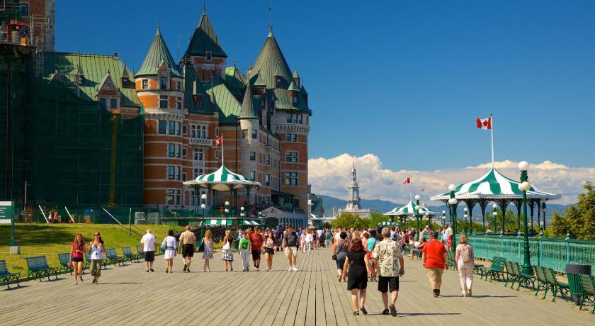 Monsieur Jean, Vieux Quebec