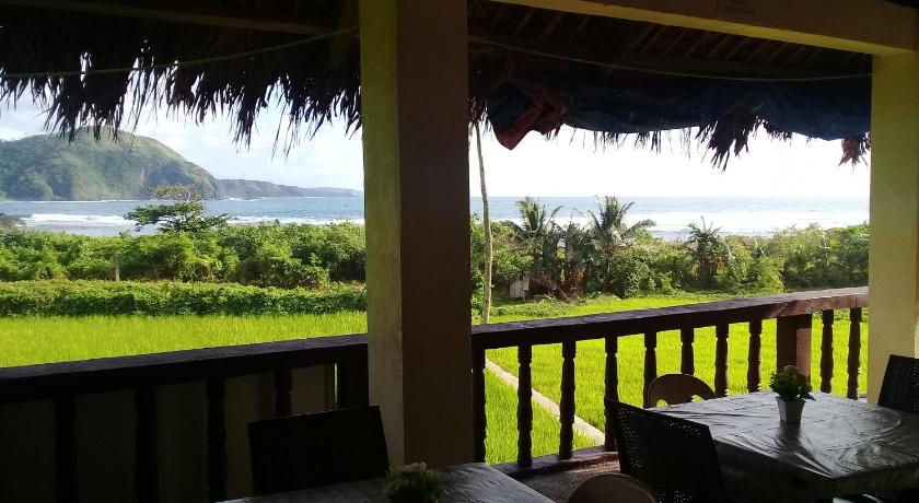 JoSurfInn, Puraran Beach photo