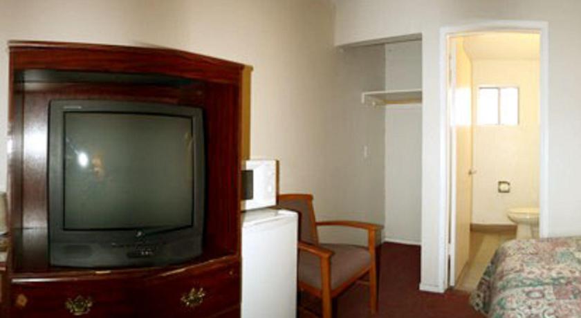 Sunset Inn and Suites West Sacramento
