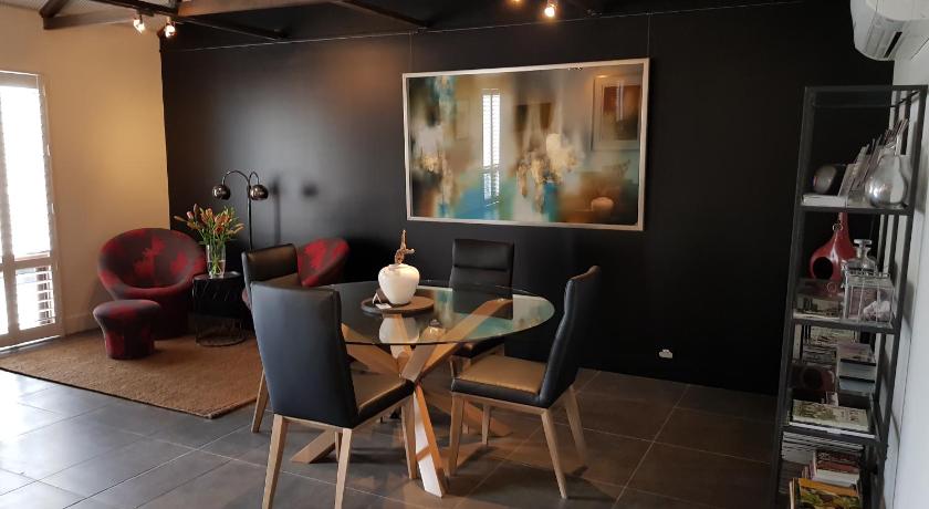 Irongate Studio B&B