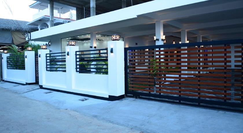 Liyonaa Beach Hotel - image 24