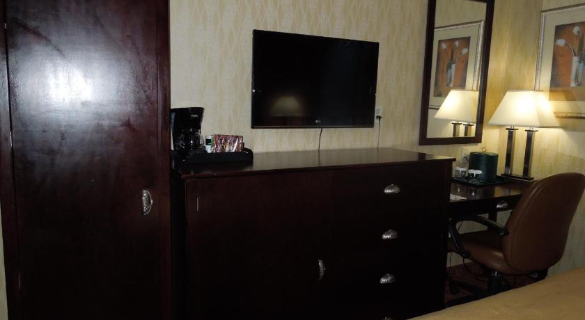 Lexington Inn at JFK Airport