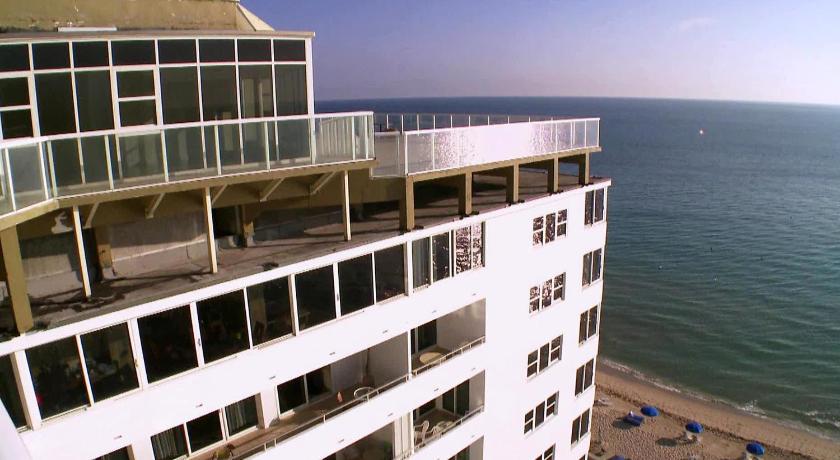 a large white building sitting on top of a beach, Galt Ocean Drive Beach Condo in Fort Lauderdale (FL)