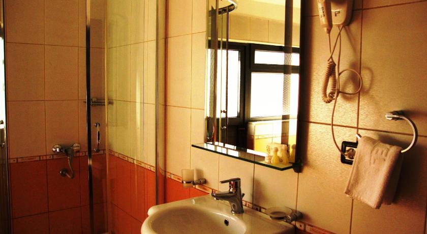 City Hotel Tirana photo