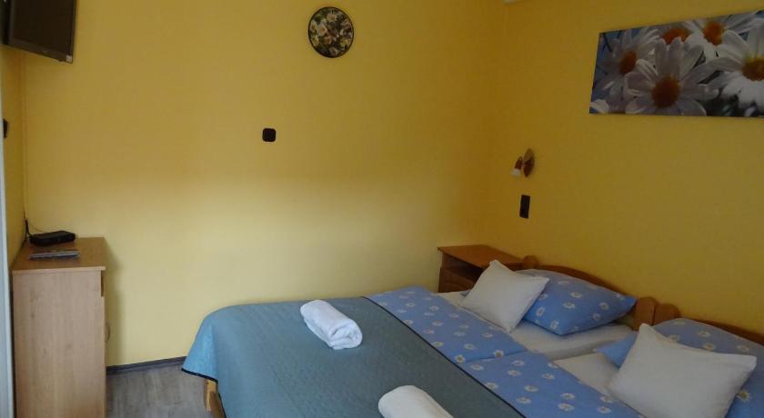Image of Studio Apartment with Terrace 1