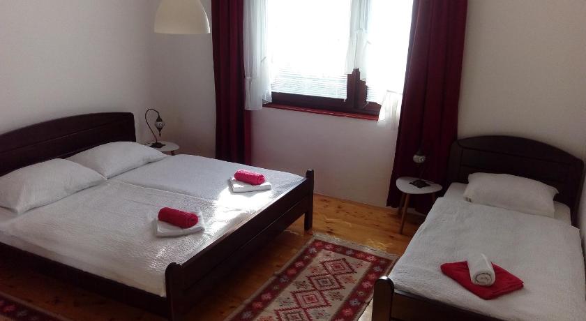 Honey Apartments photo