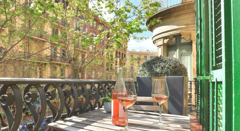 Mihlton Barcelona B&B photo