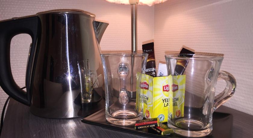 L'Hotel de l Avenue Tarbes - image 12