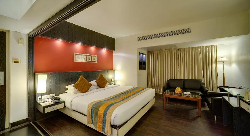 Ramee Guestline Khar Hotel