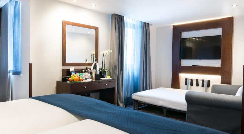 Image of Deluxe Triple Room 5