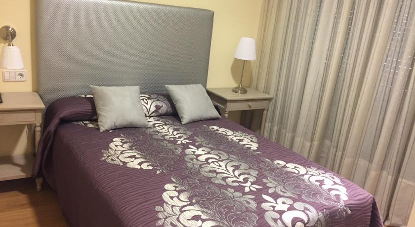 Hostal Santa Baia photo