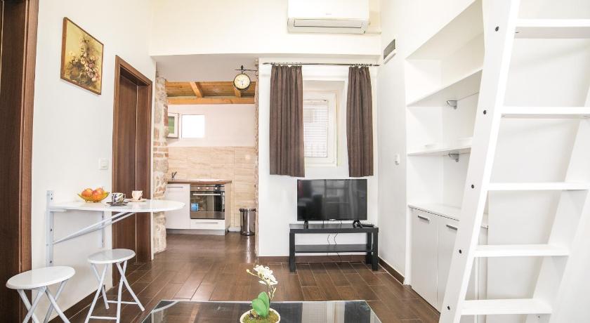 Midtown Center Apartments — Hotel in Zadar