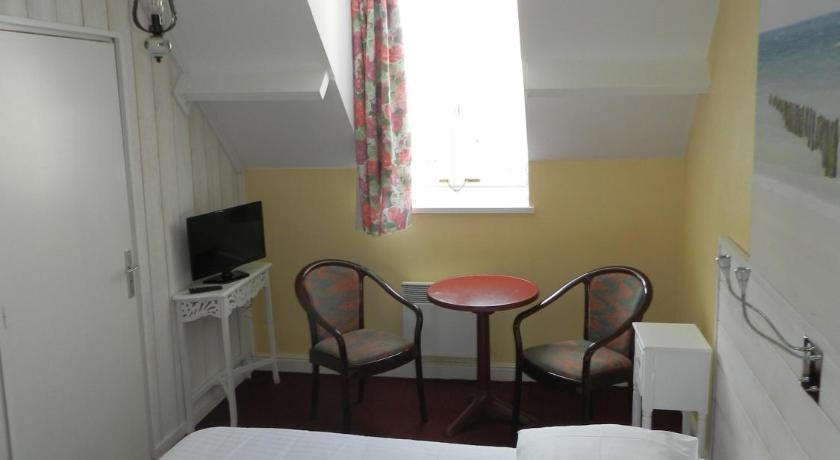 维桑 Hotel Le Vivier WISSANT - Centre Village - Cote d'Opale - Baie de Wissant - 2CAPS 2星级 酒店 外观