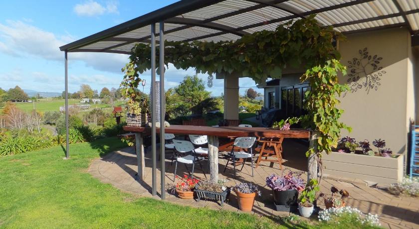 Waitomo Golfstays B&amp;B — Hotel in Waitomo