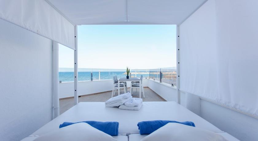 Apartamentos Ses Roquetes — Hotel in Majorca