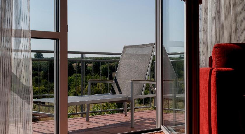 Deluxe-Apartement, sep. building 300m from the main building (Deluxe-Apartement, sep. building 984 ft from the main building) attēls 5