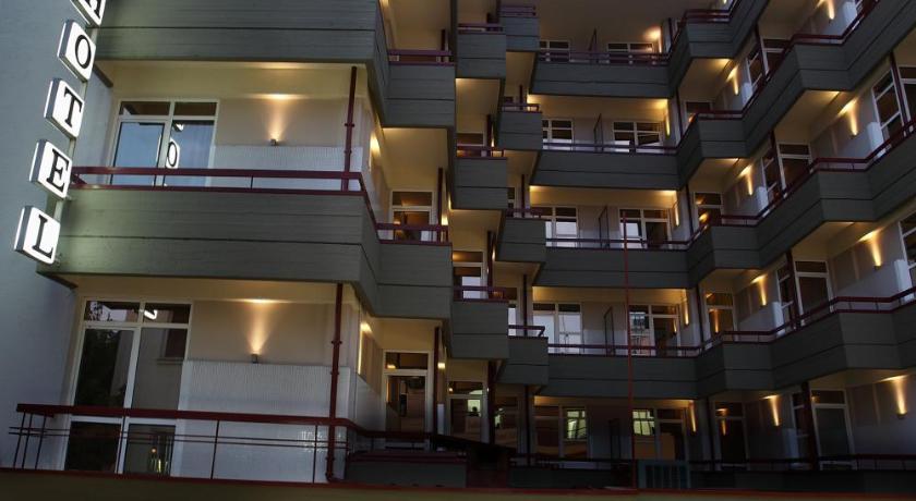 Hotel Metropol photo