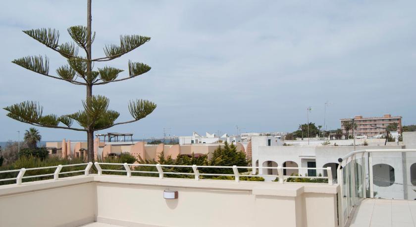 Image of Double Room with Terrace 4