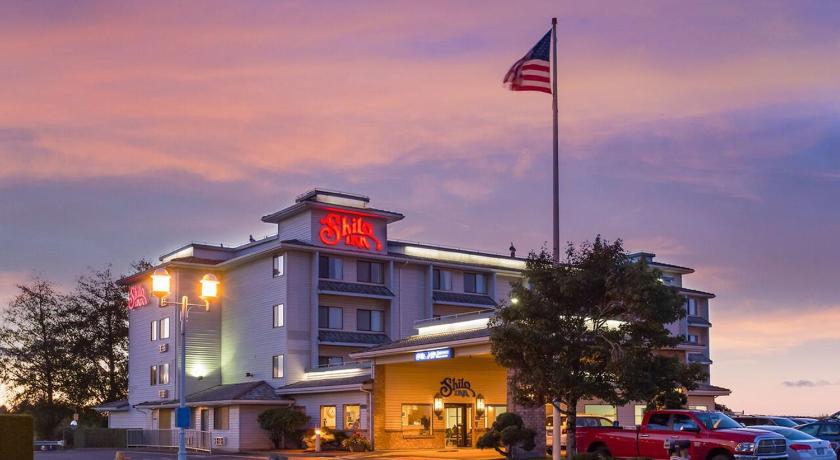 Shilo Inn Suites Warrenton photo