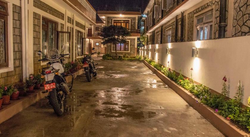 Hotel Cordial photo