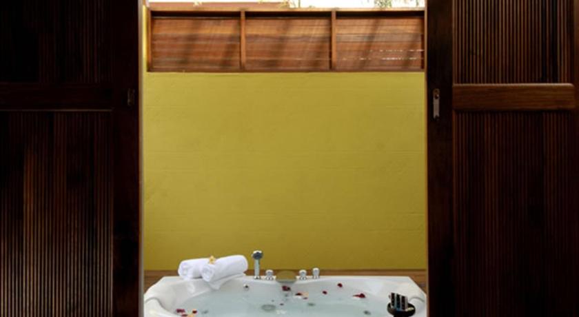 รูปของบังกะโลพร้อมวิวทะเล (Seaview Bungalow) 13