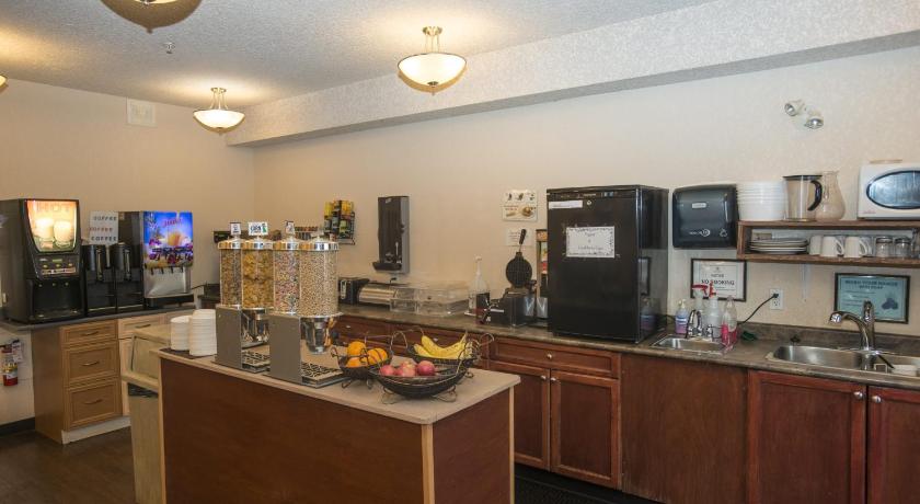 Lakeview Inns & Suites - Chetwynd