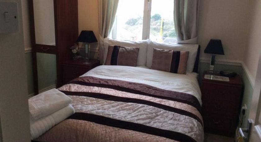 プリマス Alma Lodge Guest House 4つ星 ホテル 眺望