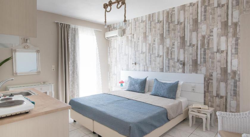 Image of Studio with Sea View 0