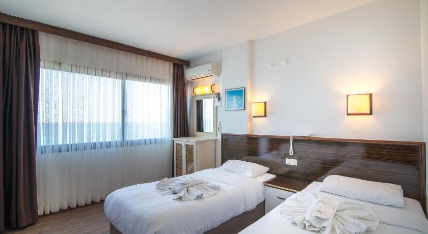 Hotel Sunday Beach - image 9
