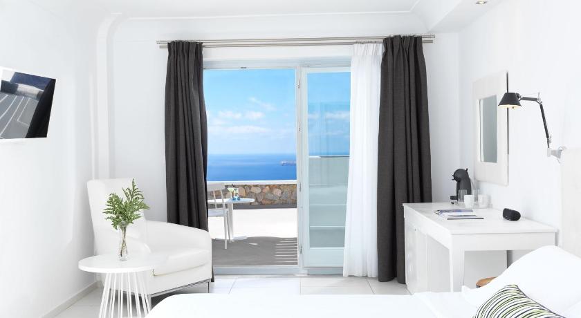 Caldera's Lilium Villas - image 16