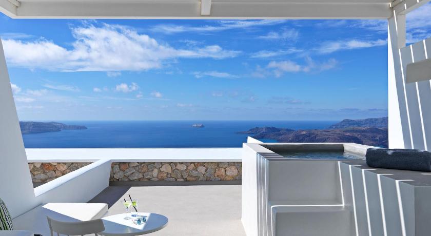 Caldera's Lilium Villas - image 7