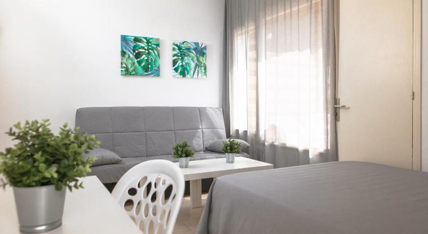 RVHotels Apartamentos Benelux photo