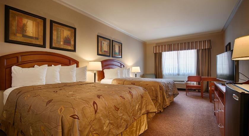 Best Western Cleveland Inn and Suites