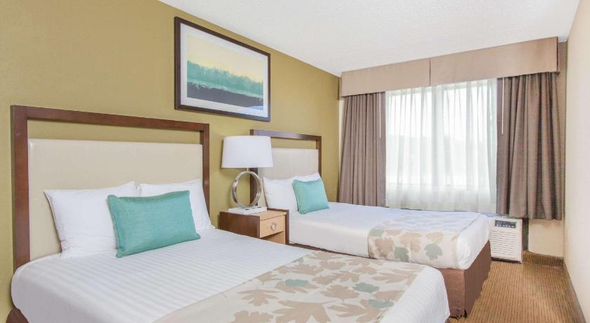 Hawthorn Suites by Wyndham Midwest City Tinker AFB