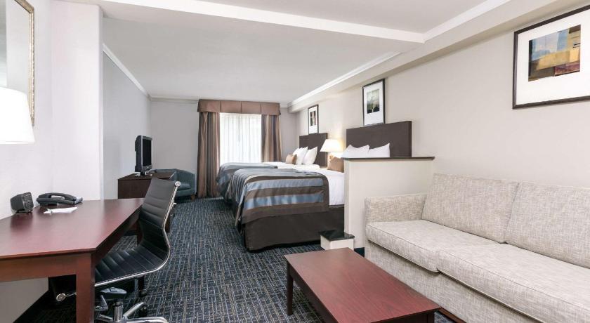 Wingate by Wyndham Athens Near Downtown