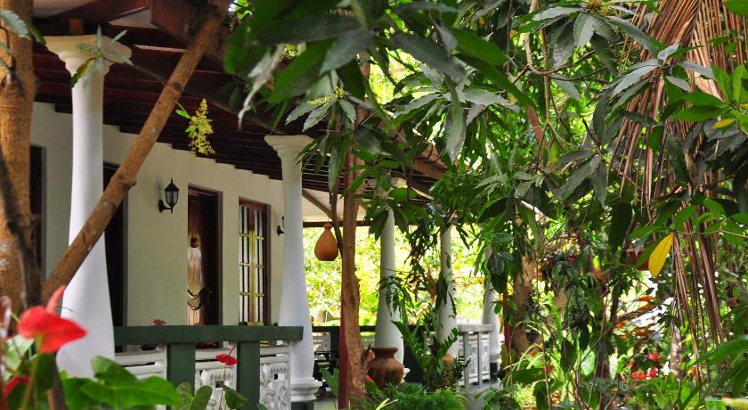 Sigiri Rock Side Home Stay — Hotel in Sigiriya