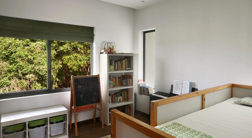 Image of Family Pool Villa with Sea View 16