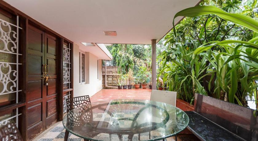 Locul.Uptown – Bangalore, MN