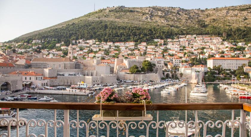 Apartment CATIVLA — Hotel in Dubrovnik