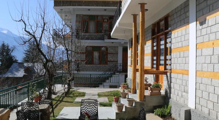 Mountain Trail Manali Hotel – Manali, PA