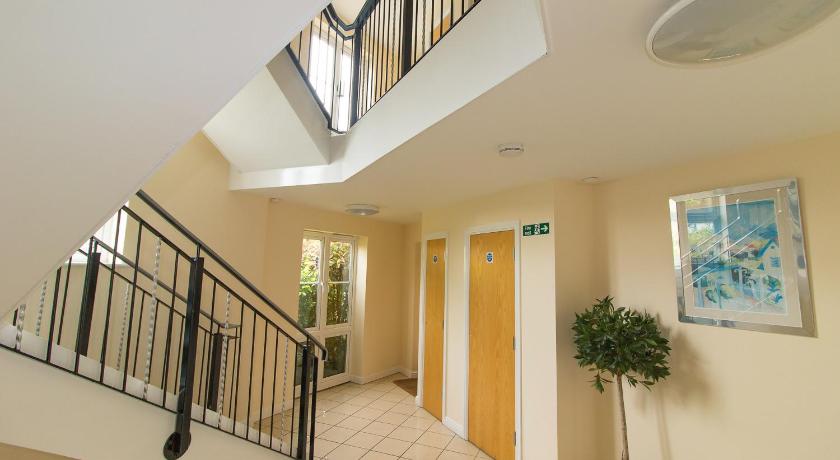 Spacious Luxury Apartments in Windsor photo