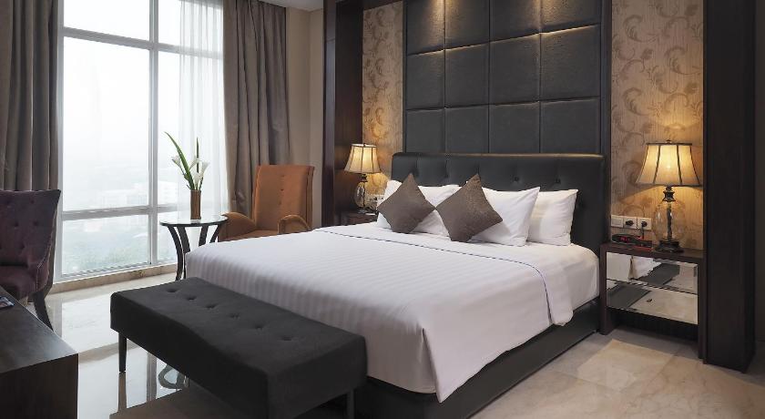 Image of Executive Suite Room with 1 king bed 0