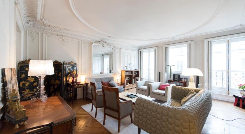 Charming Haussmannian photo