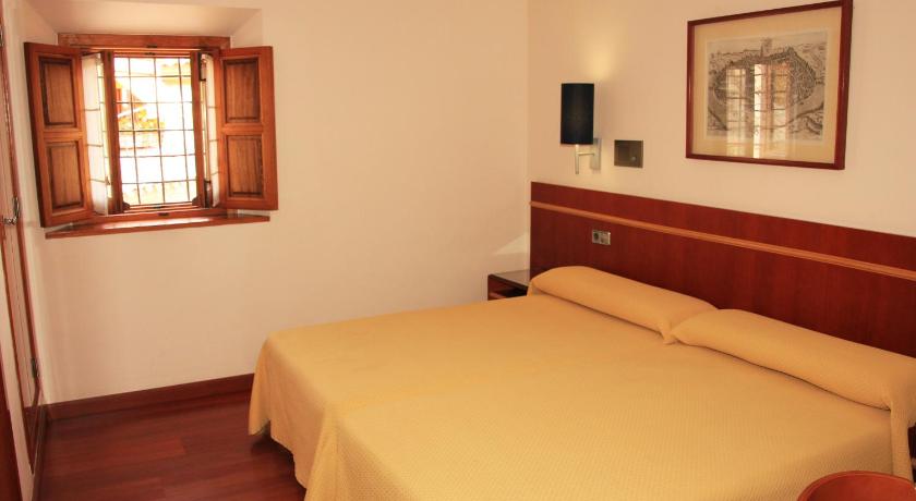 Hotel Santa Isabel