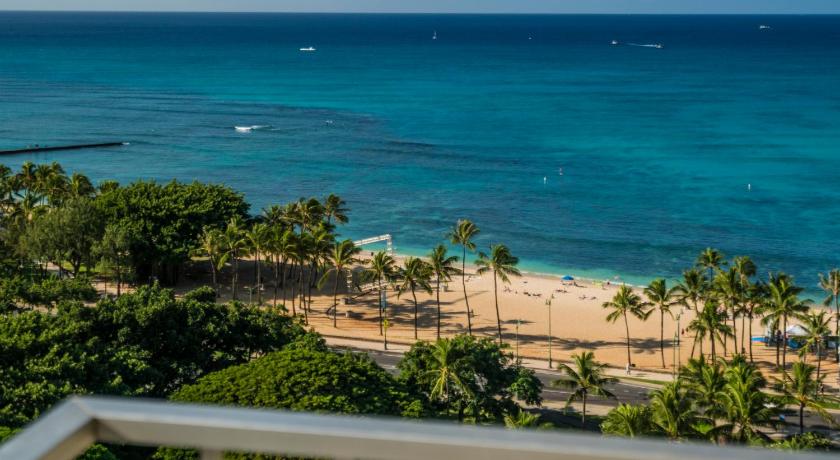Image of Junior Suite Ocean View - King 4