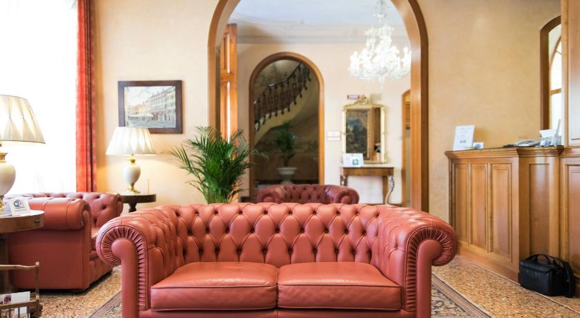 Phi Hotel Dei Medaglioni — Hotel in Correggio