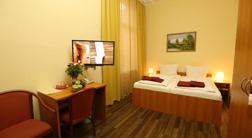 베를린 호텔 AI 쾨닉스호프 (Hotel AI Konigshof) 3성급 호텔 스위트룸